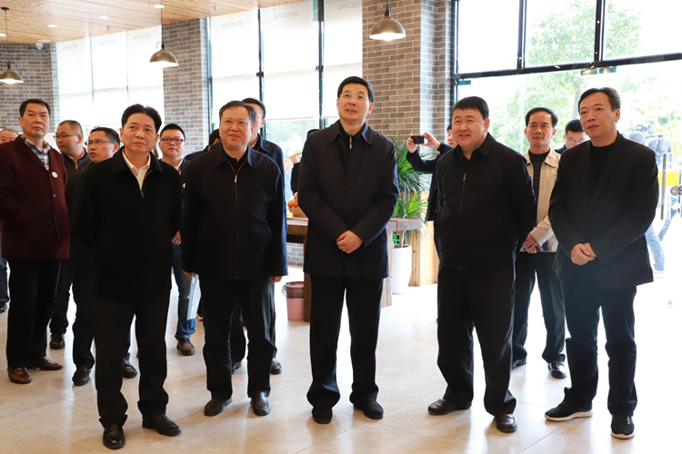 微信图片_20181219114907.jpg 微信图片_20181219114907.jpg