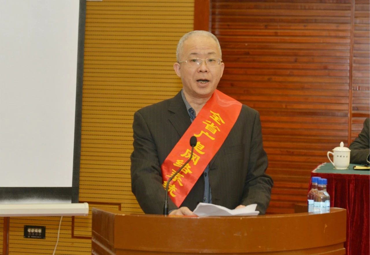 曾昭瑜.jpg 曾昭瑜.jpg