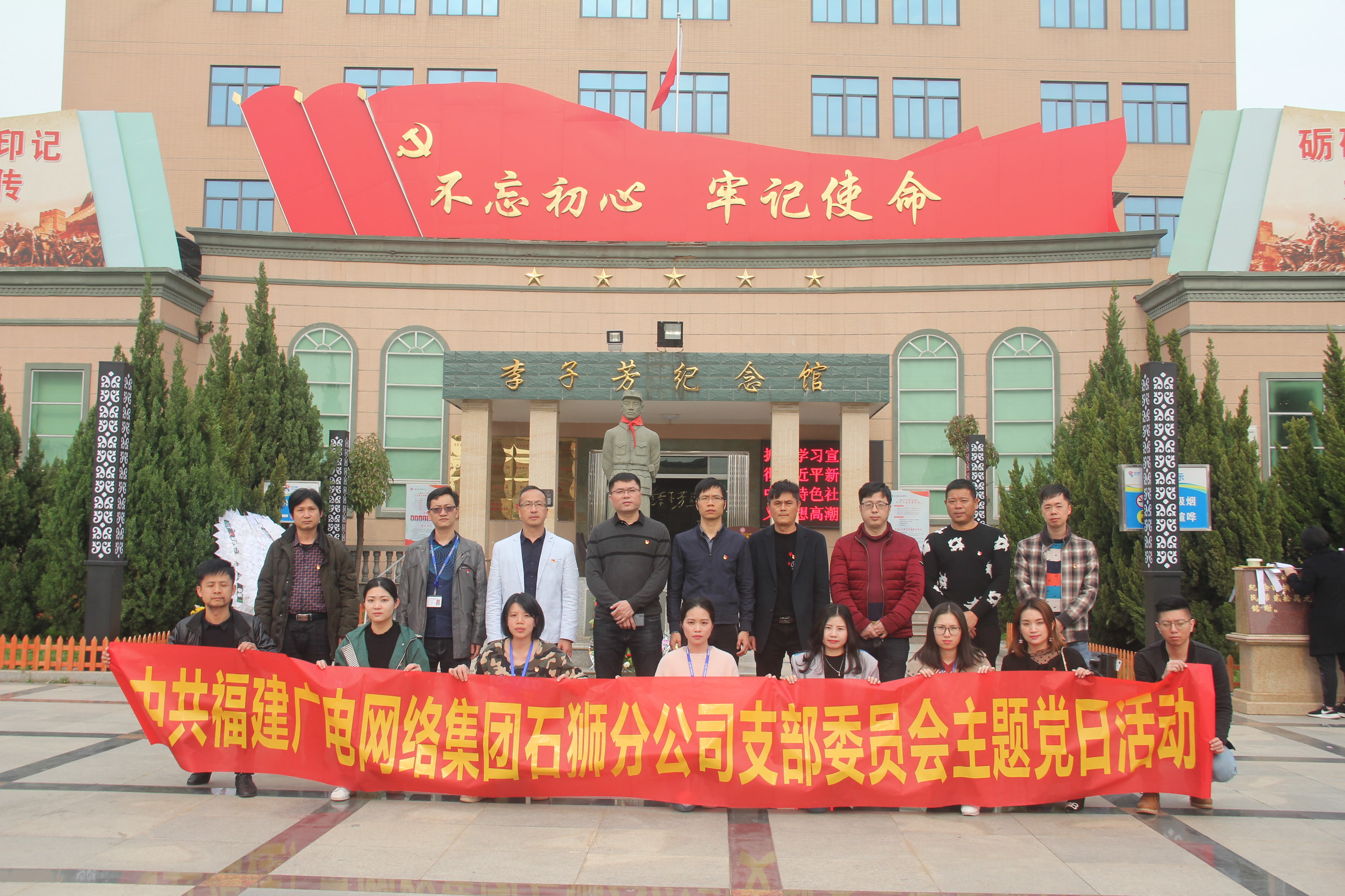 石狮.jpg 石狮.jpg