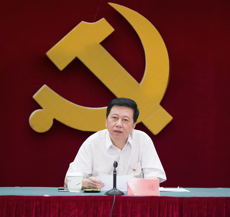 董事长.jpg 董事长.jpg