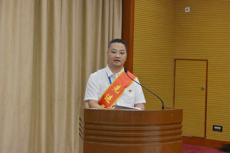 陈凯宾.jpg 陈凯宾.jpg