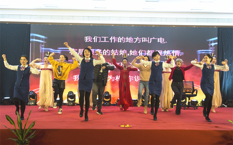 第十个节目_副本.jpg 第十个节目_副本.jpg