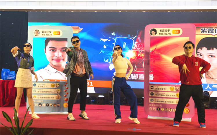 第十二个节目_副本.jpg 第十二个节目_副本.jpg