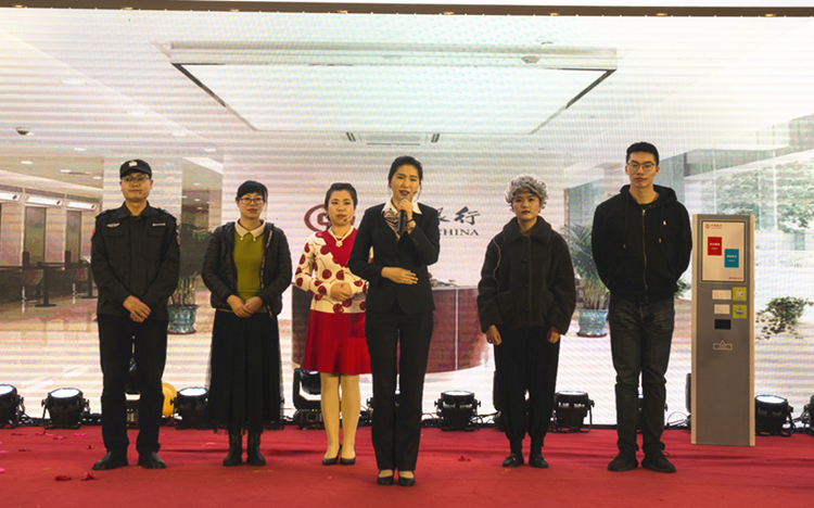 第十三个节目_副本.jpg 第十三个节目_副本.jpg