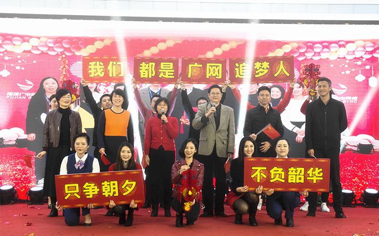 第十四个节目_副本.jpg 第十四个节目_副本.jpg