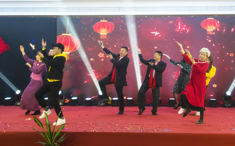 第十五个节目_副本.jpg 第十五个节目_副本.jpg