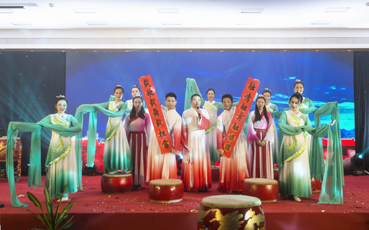 第十六个节目_副本.jpg 第十六个节目_副本.jpg