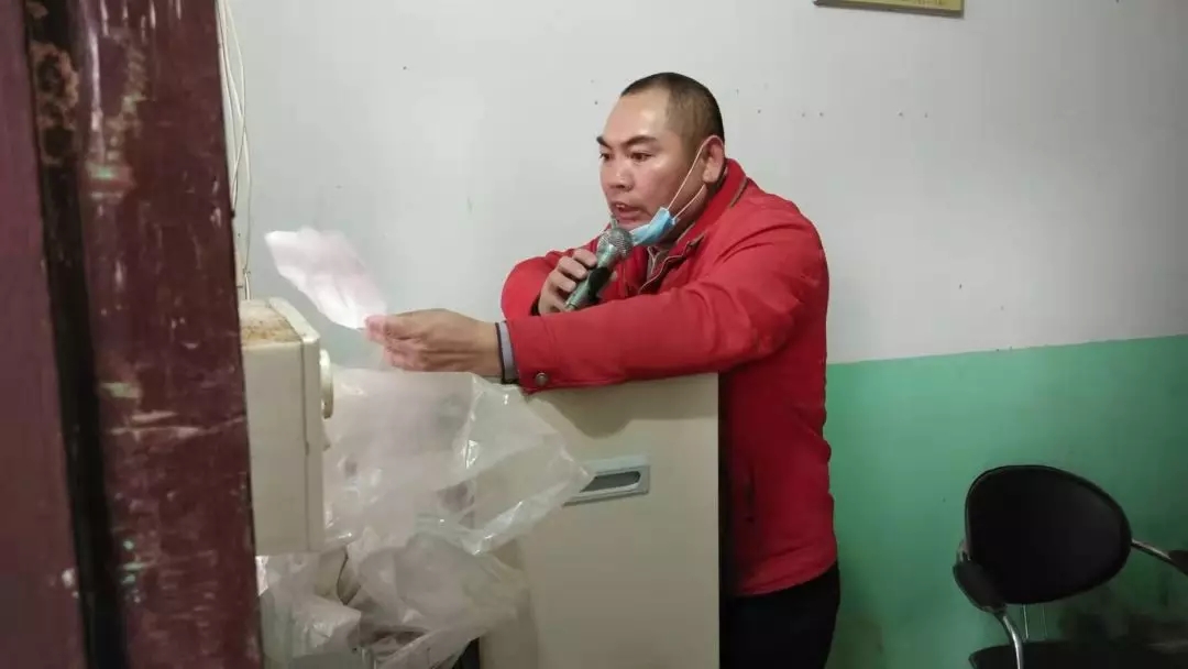 4.webp.jpg 4.webp.jpg