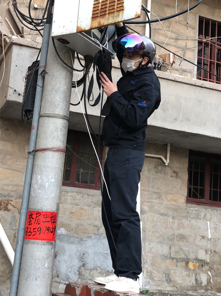 刘宇辉-10.jpg 刘宇辉-10.jpg