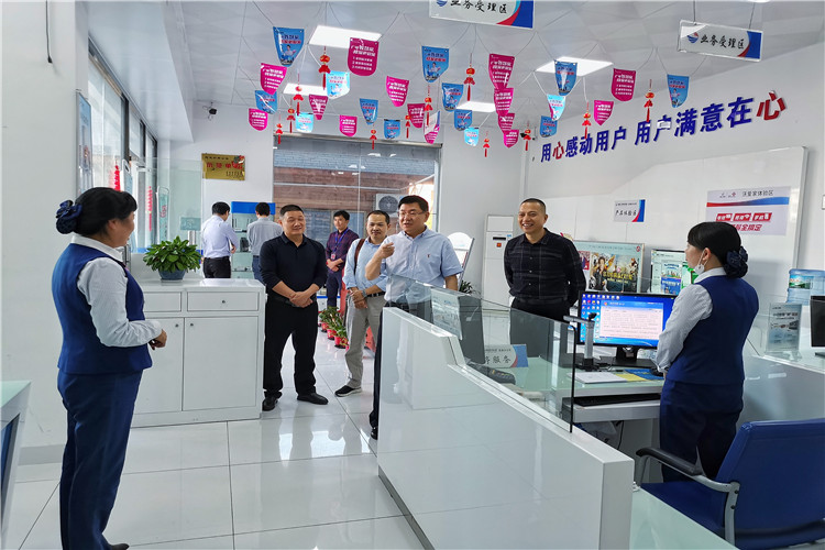 梁总_走访1.jpg 梁总_走访1.jpg