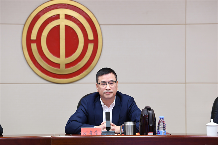 集团工会主席发言 .jpg 集团工会主席发言 .jpg