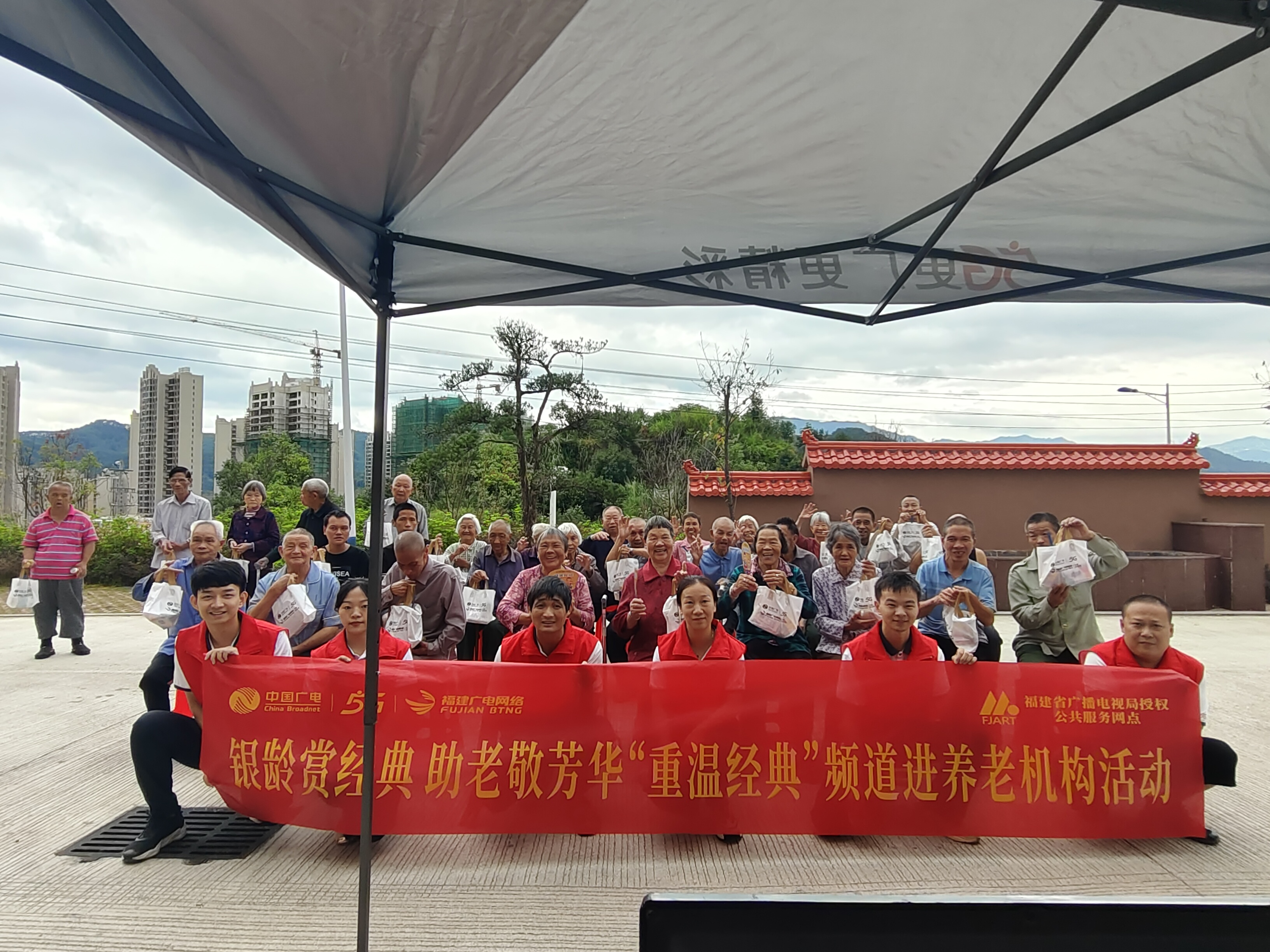 合照2.jpg 合照2.jpg