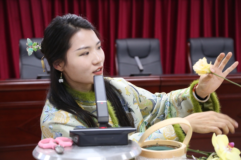 2_副本.jpg 2_副本.jpg