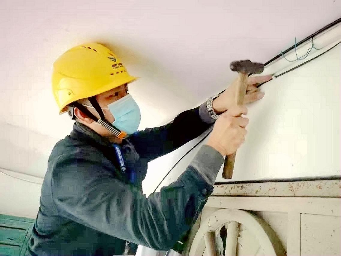 在平凡的岗位上，做用户“信得过的人” --长乐分公司航城广电网络站营维员 蒋海清