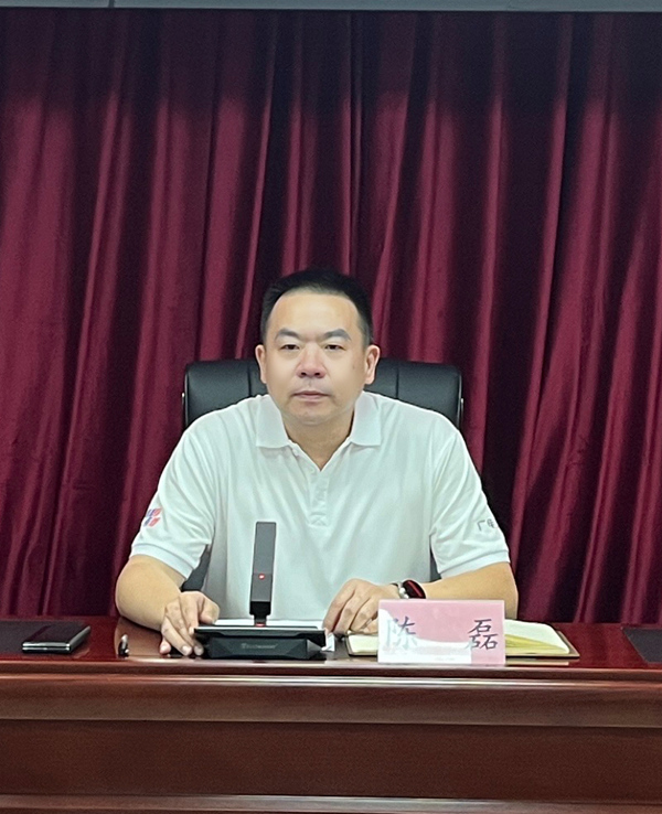 磊总_副本.jpg 磊总_副本.jpg