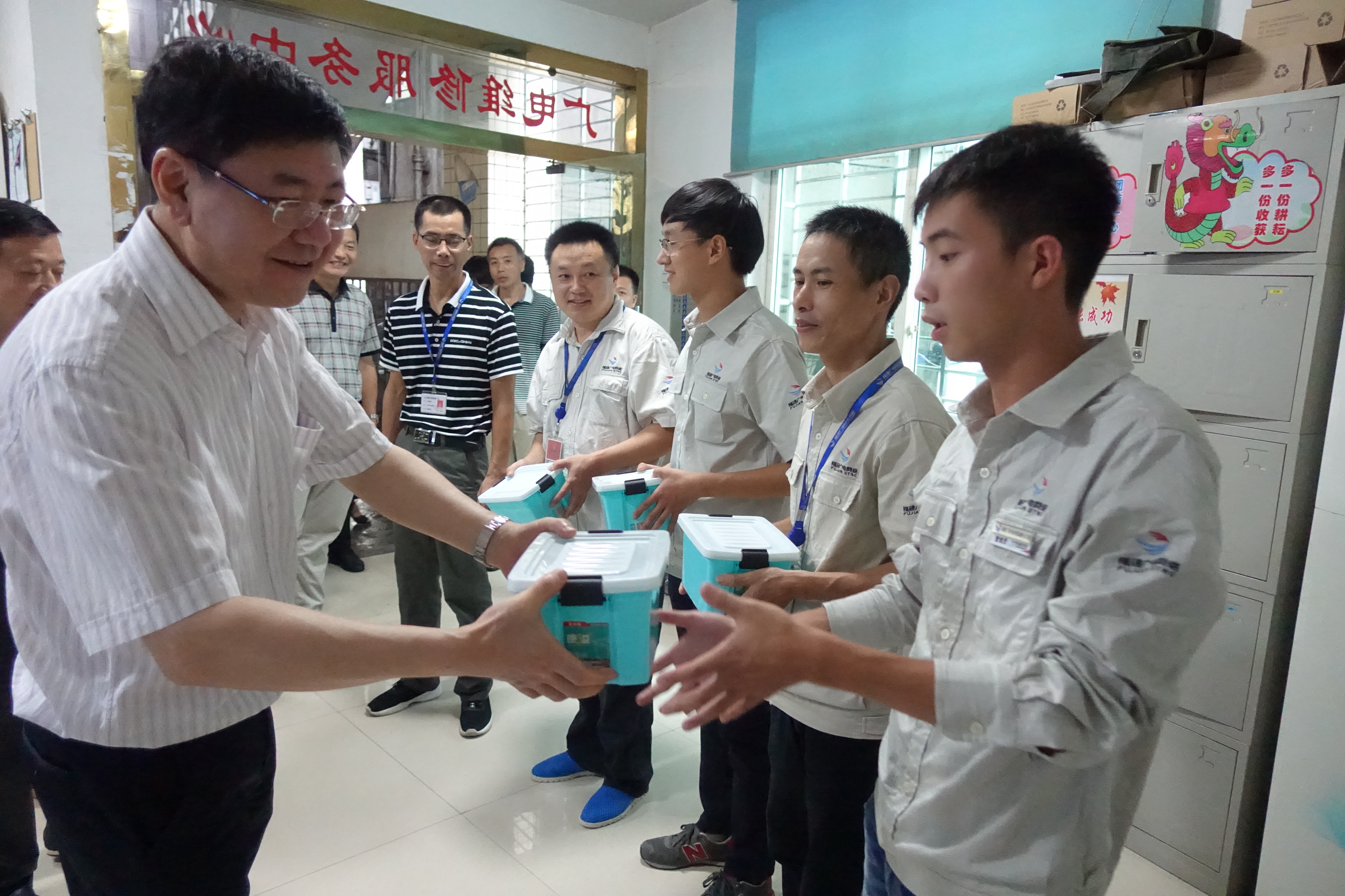 集团副总经理梁章林一行到建阳分公司调研慰问